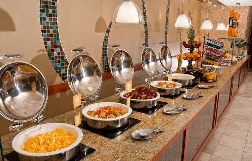 Doubletree Hilton Tampa Airport Westshore Airport buffett